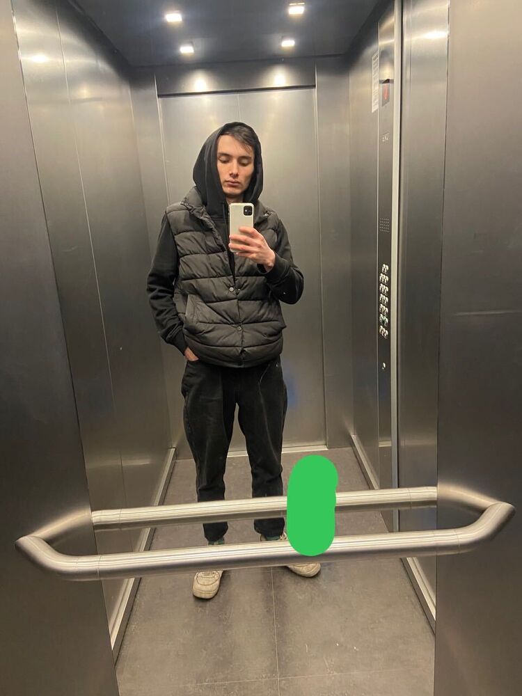  53743542  Fira, 20 ,    