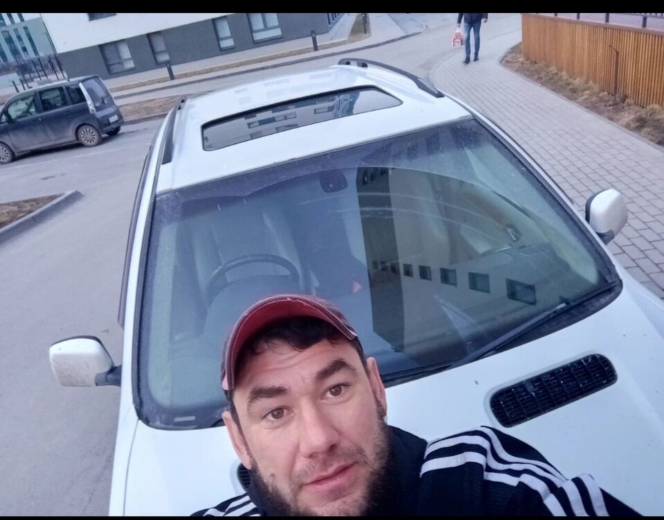  53650642  Vlad, 37 ,    