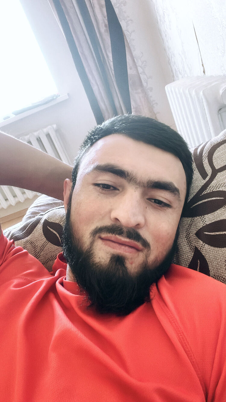  28902072  Ali, 30 ,    
