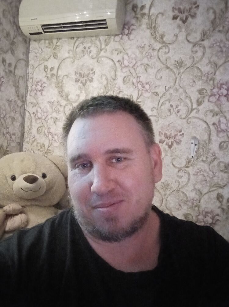  48053912  , 41 ,    