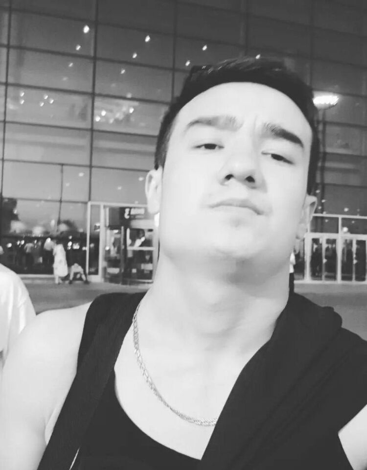  33645752  Tim, 23 ,    -