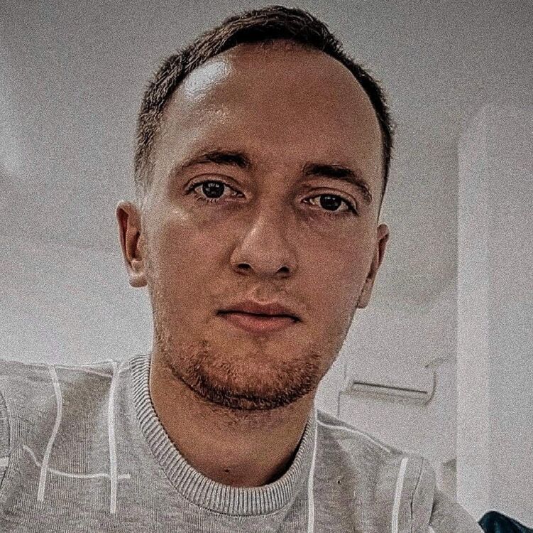  24928932  Dumitru, 28 ,    