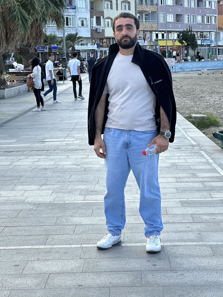  ,   Rufan, 33 ,   ,   