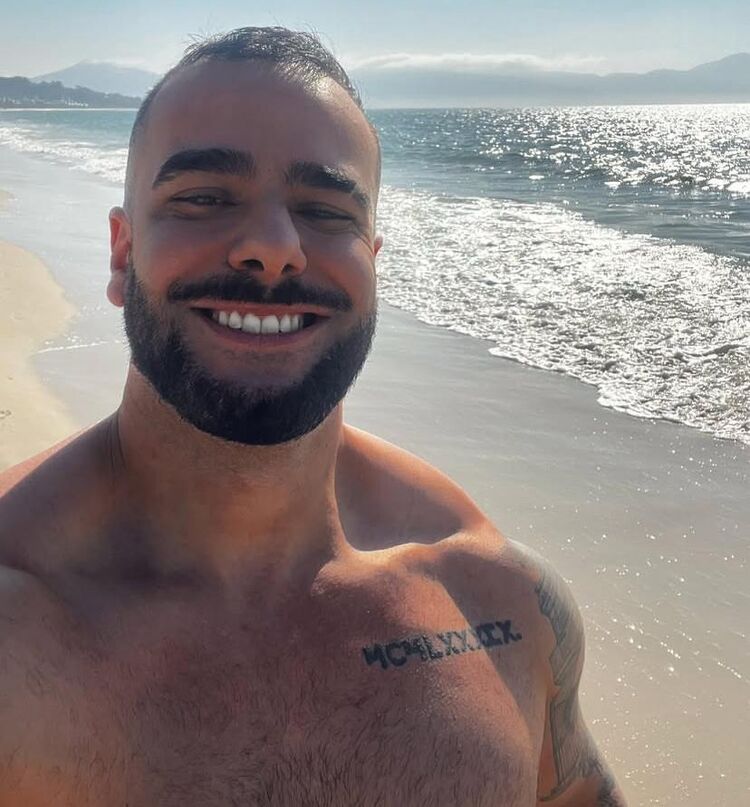  50739632  Alexei, 41 ,    