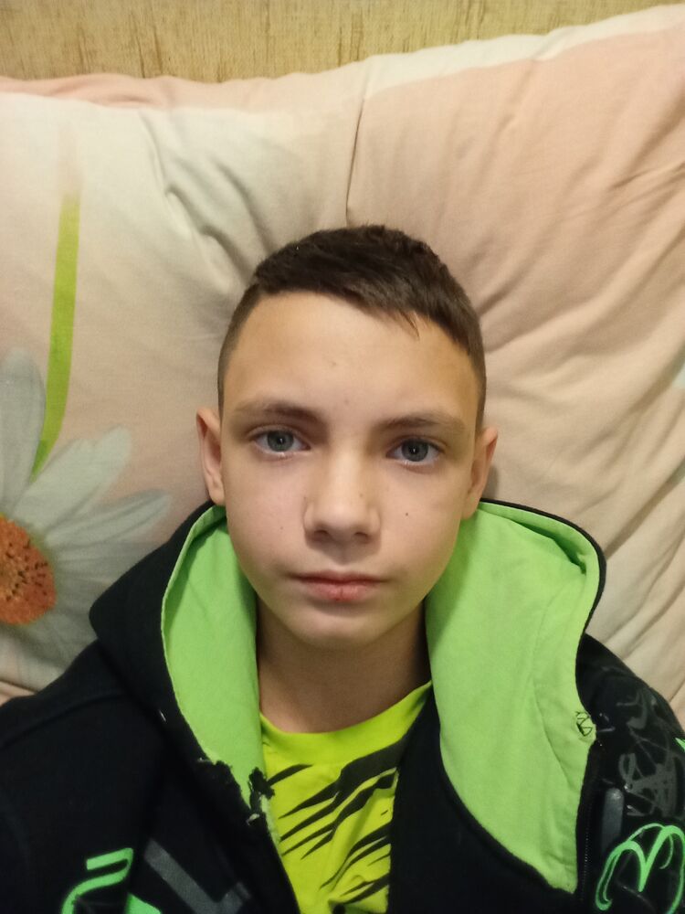  ,   Aleksandr, 18 ,   ,   