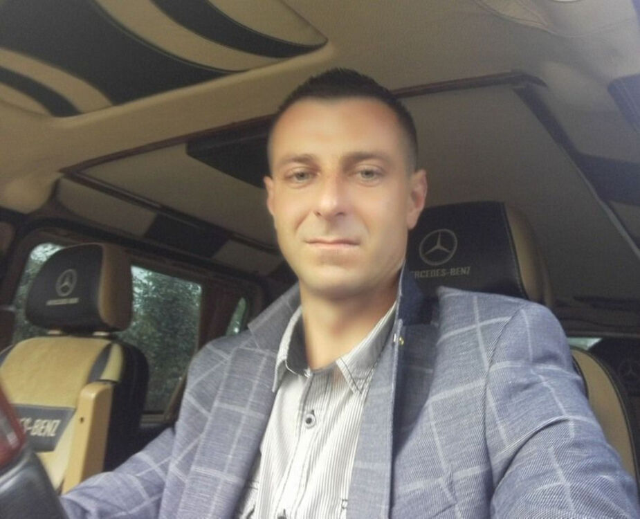  -,   Igor, 39 ,   ,   , c 