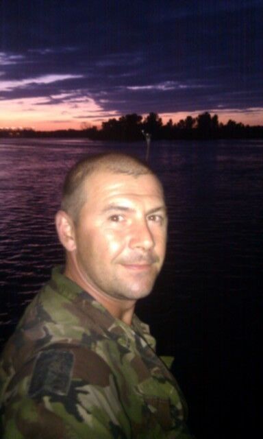  12305082  Valeriy, 45 ,    