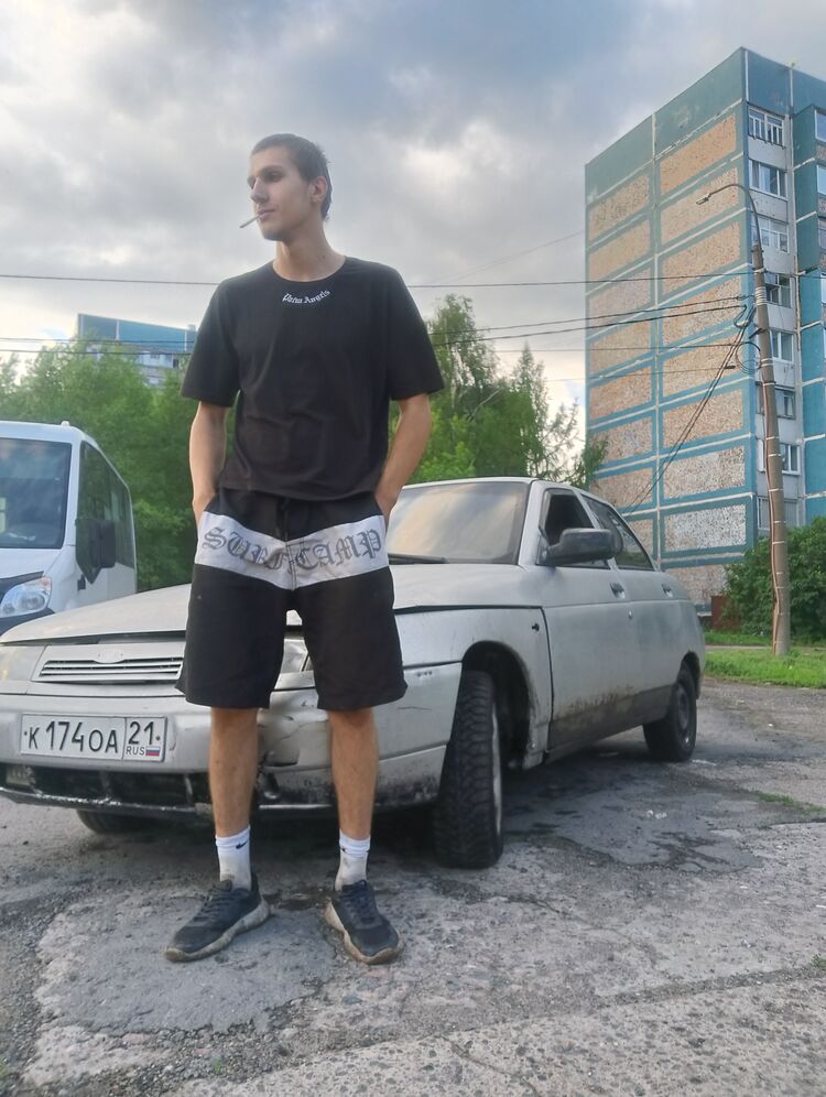  46388952  , 22 ,    