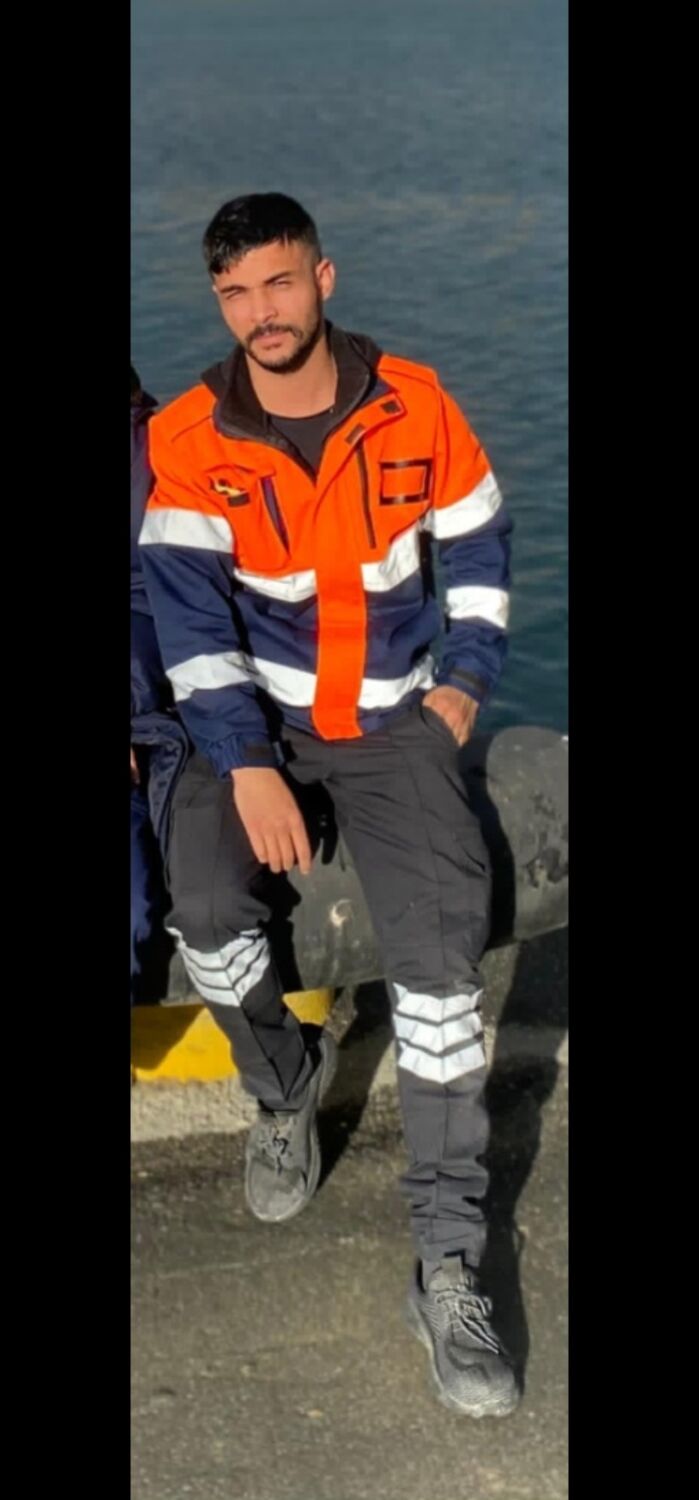  43508632  Sezer, 34 ,     