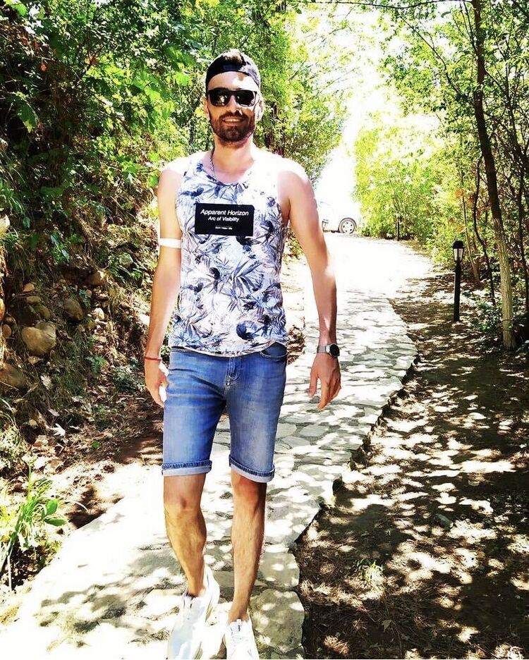  Cesme,   MrHukumdar, 32 ,   ,   