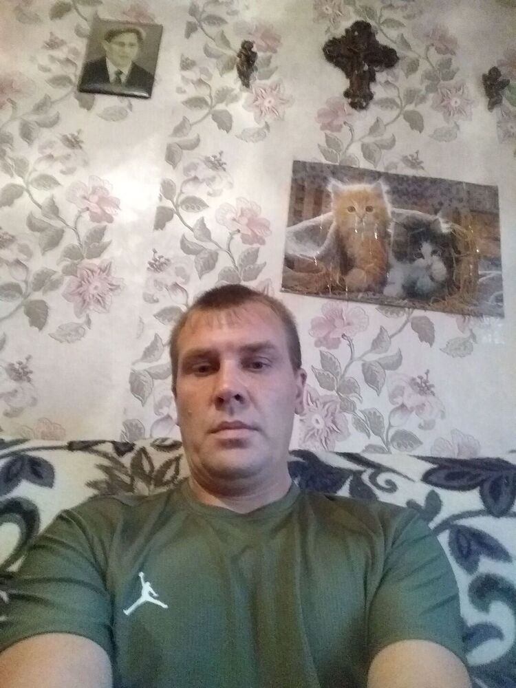  37761442  , 42 ,     