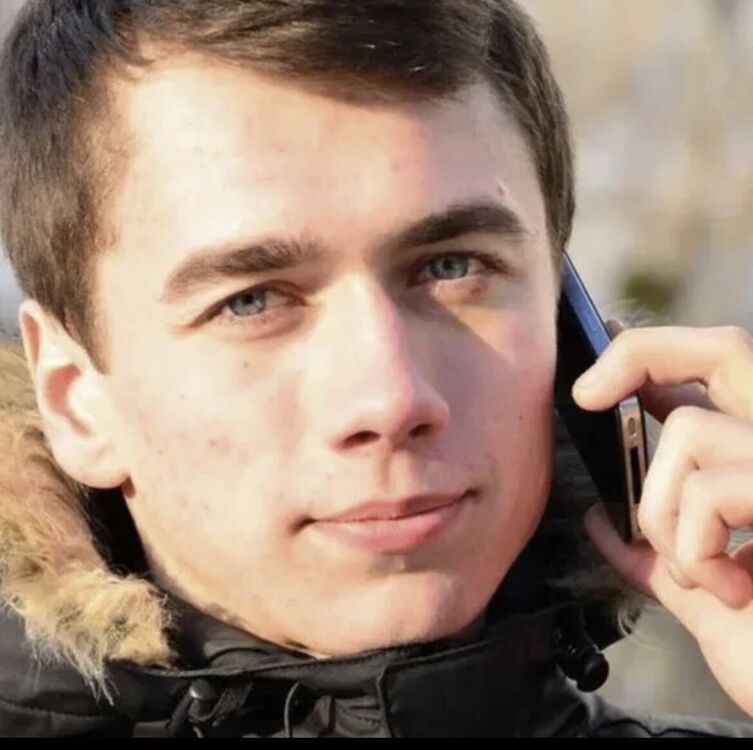 27 ноября мужчина. Denis ivanov43. Парень 27. Молодой человек 27 лет.