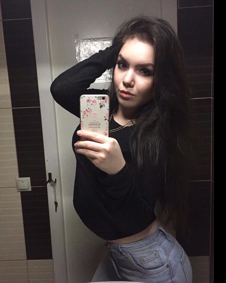  24560282  , 23 ,    