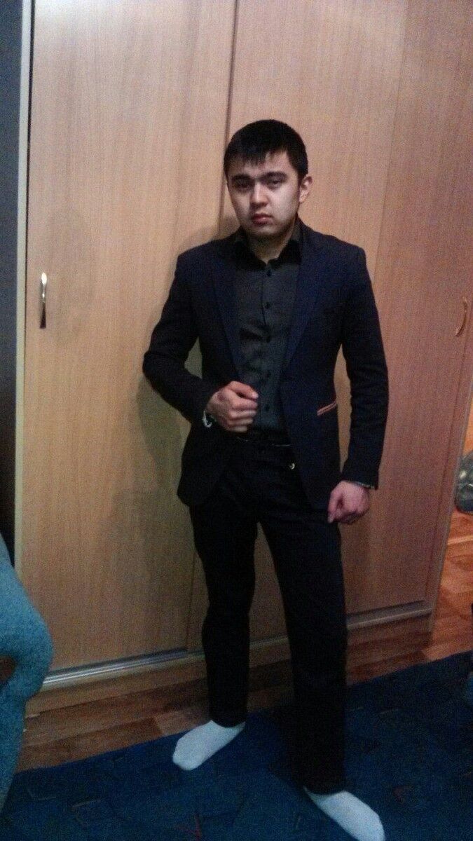  ,   Farruxbek, 32 ,   ,   , c 