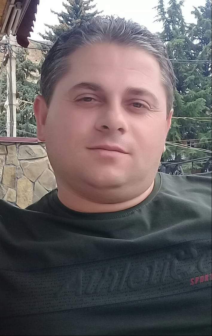  ,   Aleqsandre, 44 ,   ,   