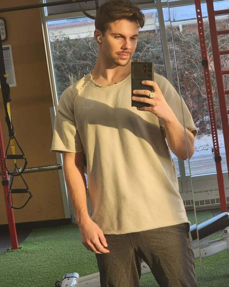 ���� 54939882 ������� ������, 32 ����, ���� ���������� � ����