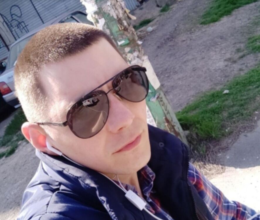  20947102  Guf, 39 ,    