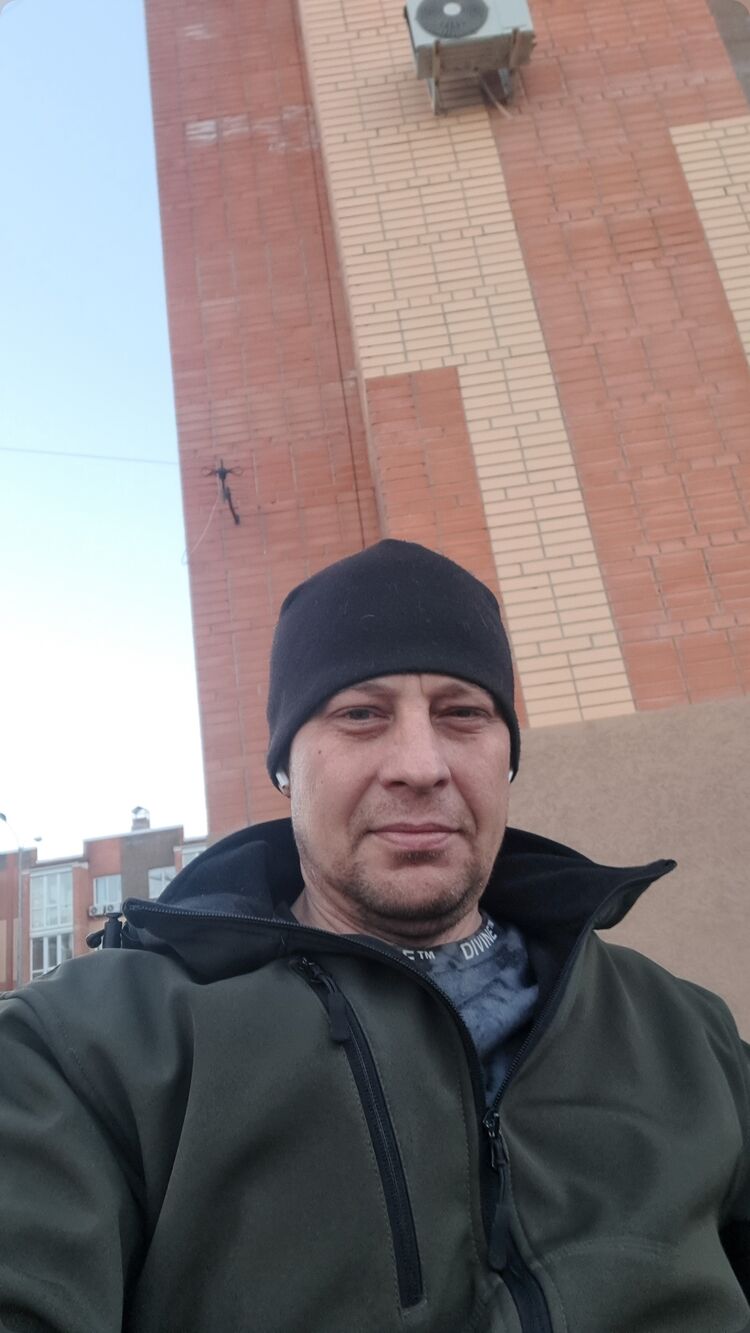  48659672  , 43 ,    --