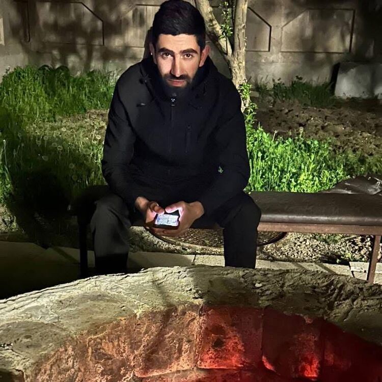  ,   Arsen, 27 ,   ,   