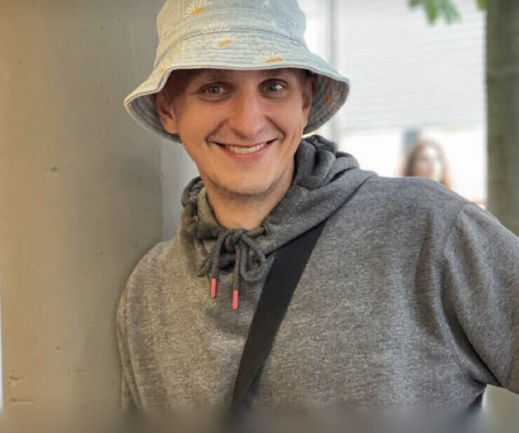  ,   Alex, 30 ,   ,   , c 