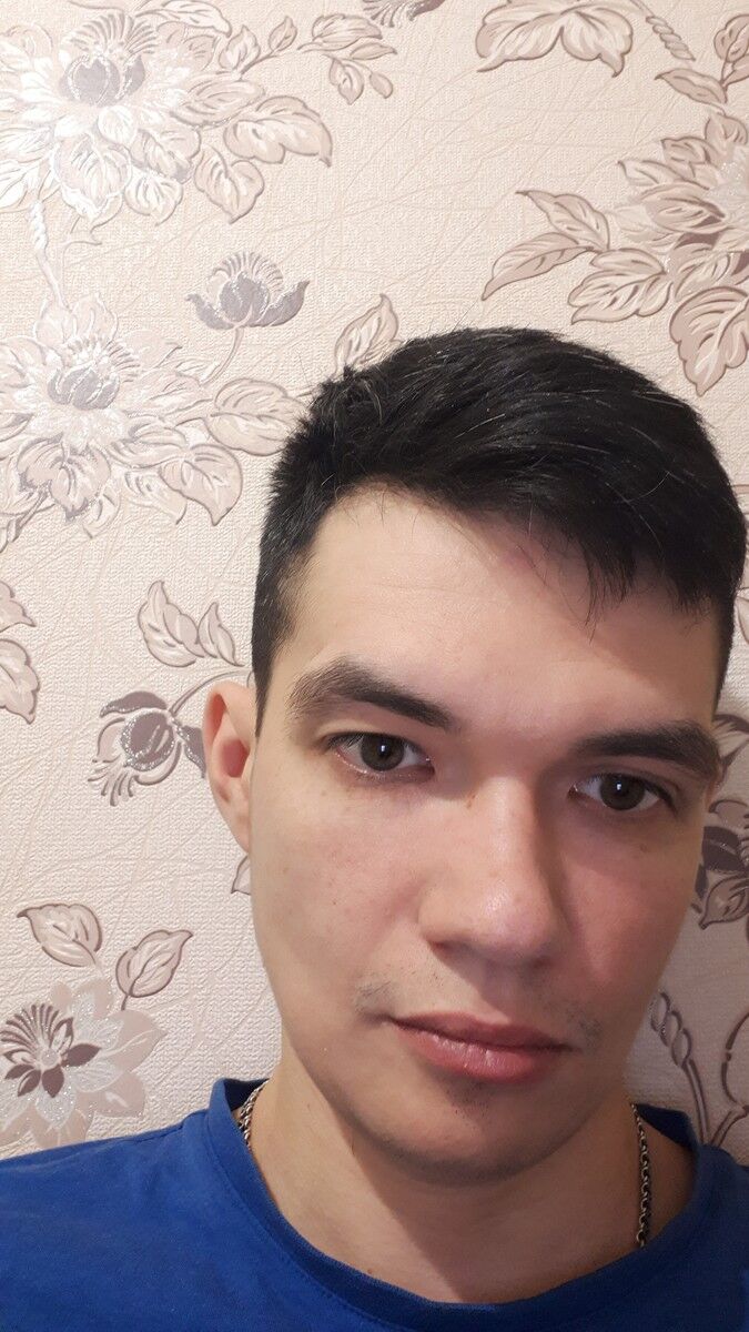  ,   Adel, 32 ,   ,   , c 