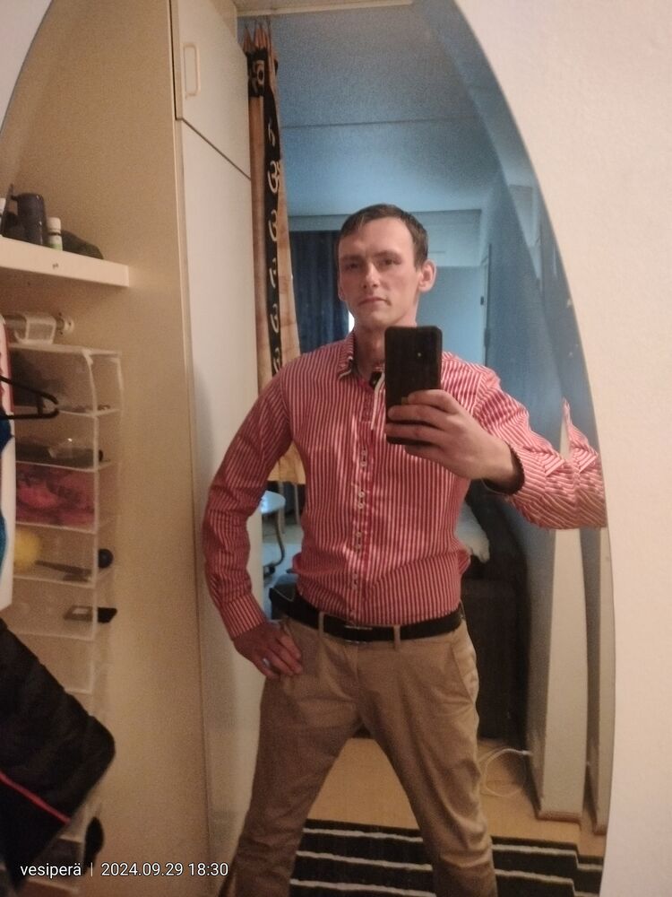  47612352  Anton, 35 ,    