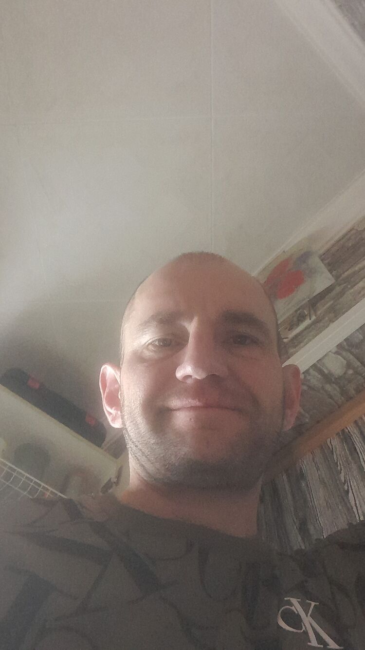  48903362  , 40 ,    