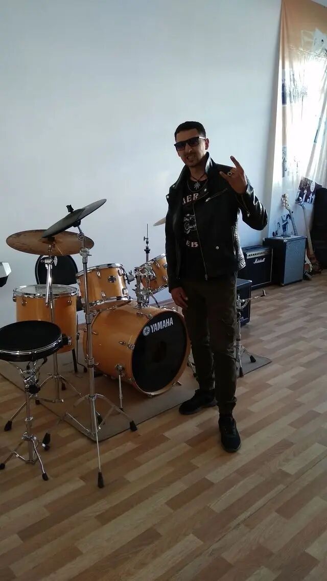  49995822  , 34 ,    