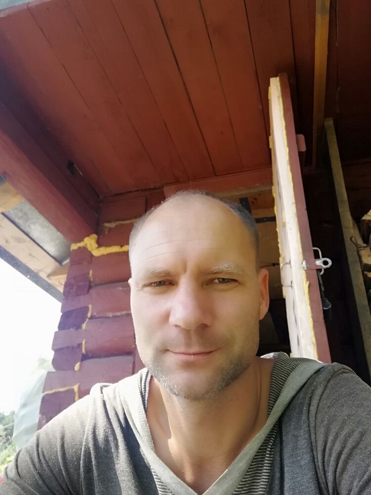 28405972  , 42 ,    