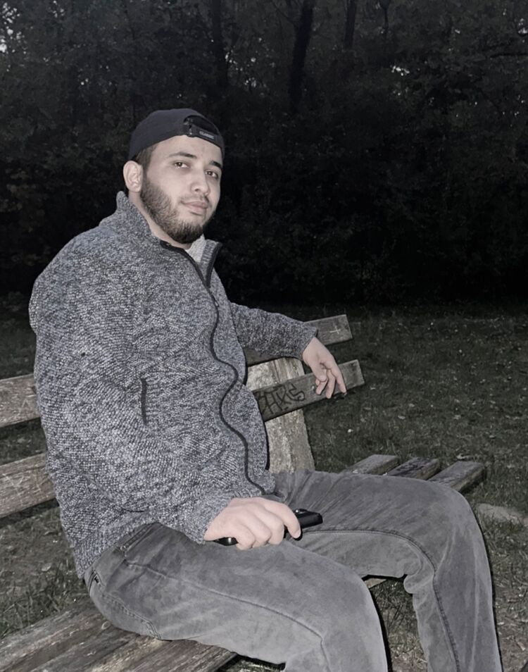  ,   Lukasinio, 27 ,   ,   , c , 