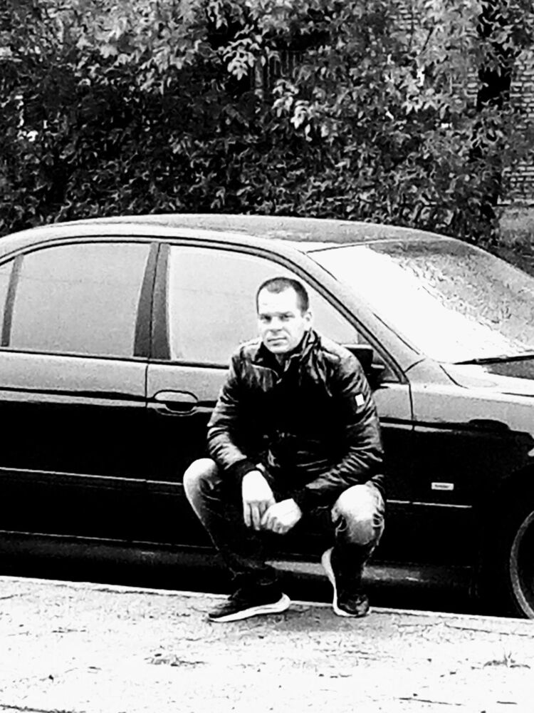  46583402  Denis, 32 ,    