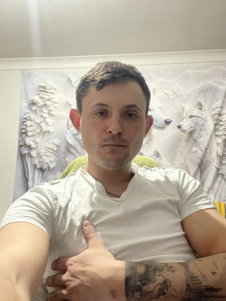  ,   Ihor, 34 ,   ,   