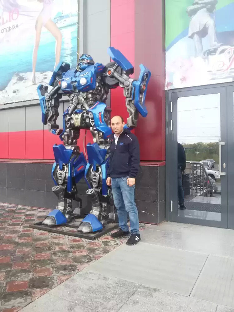  20291122  Artur, 39 ,    