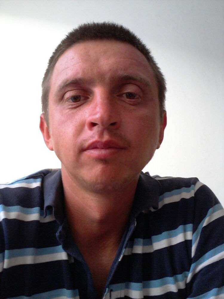  4605352  Andrei, 39 ,    Praha