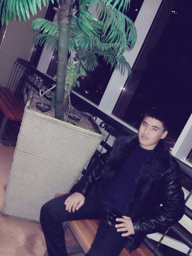  ,   Bek, 34 ,   