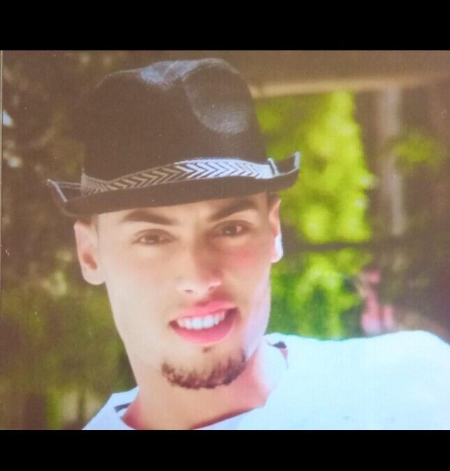  21772222  Yassine, 34 ,    