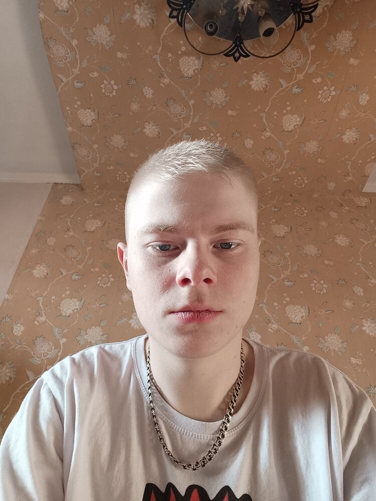  40742402  , 22 ,    
