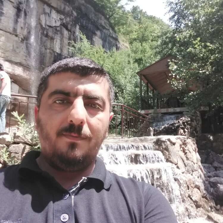  20479032  Ziko, 42 ,    