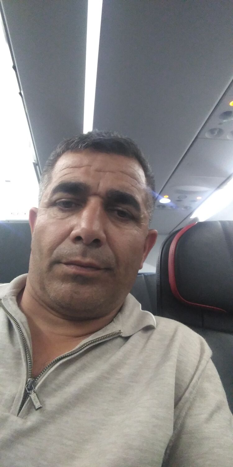  37629562  , 48 ,    