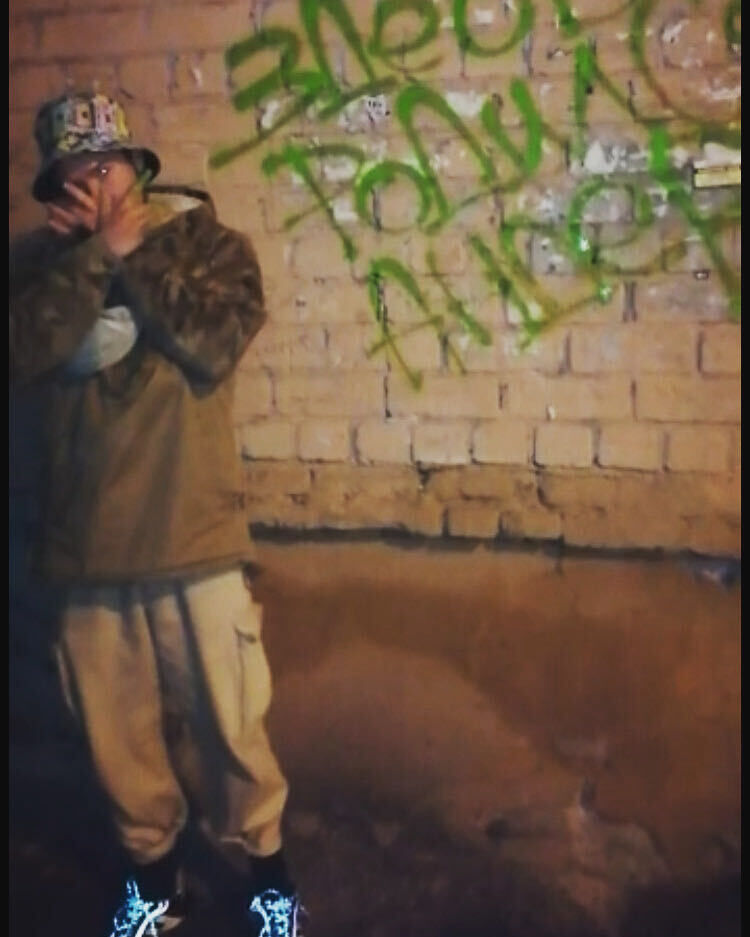  31562002  , 28 ,    