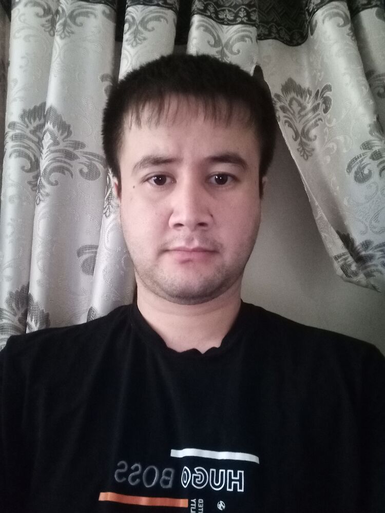  43462072  Ikrom, 29 ,    