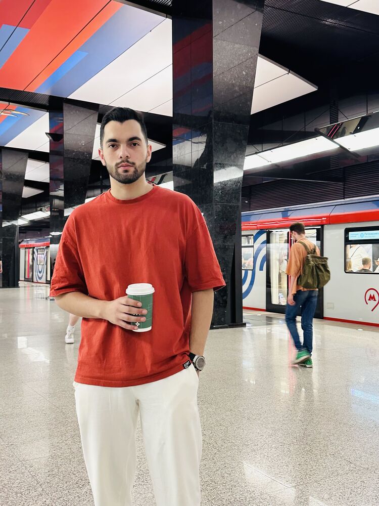  54613152  Ahmad, 25 ,    