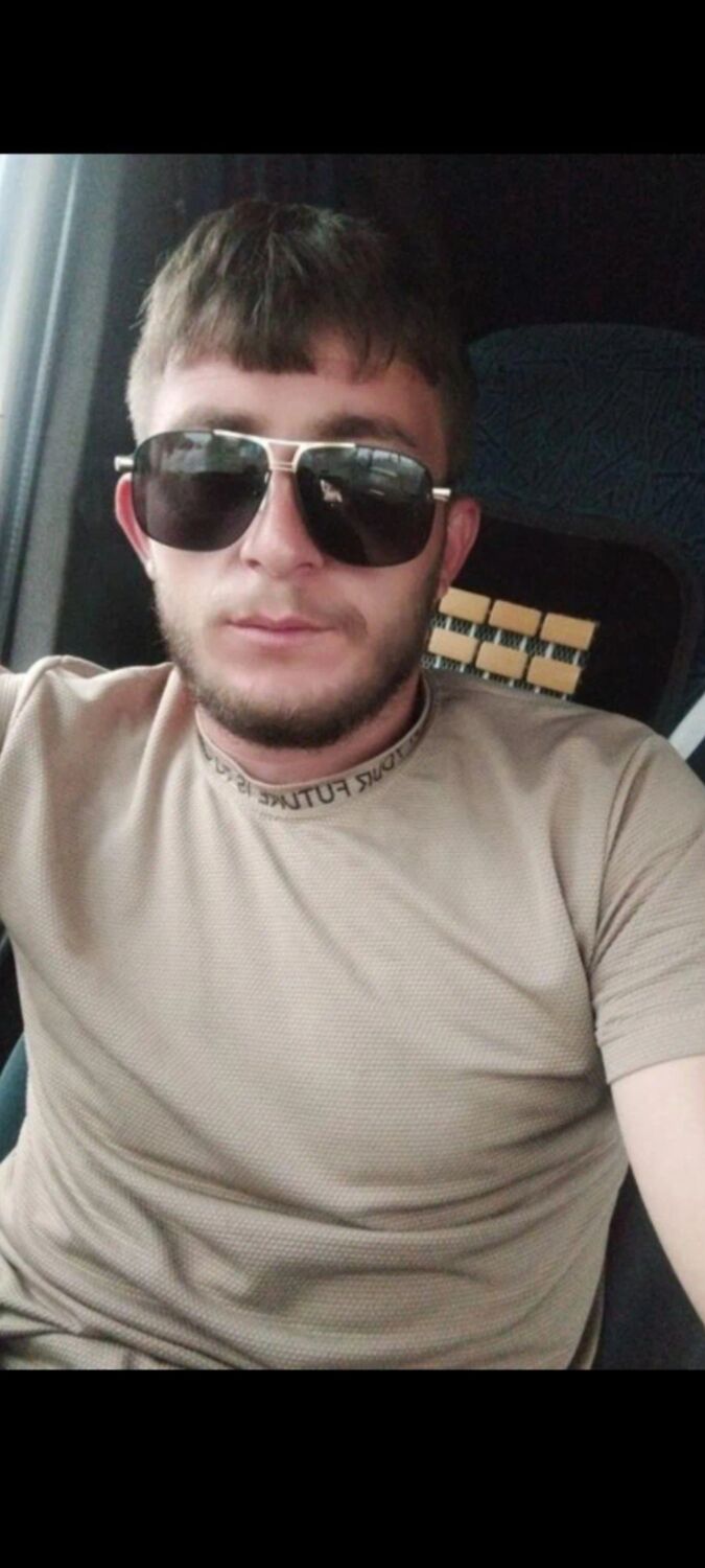 46994442  , 29 ,    