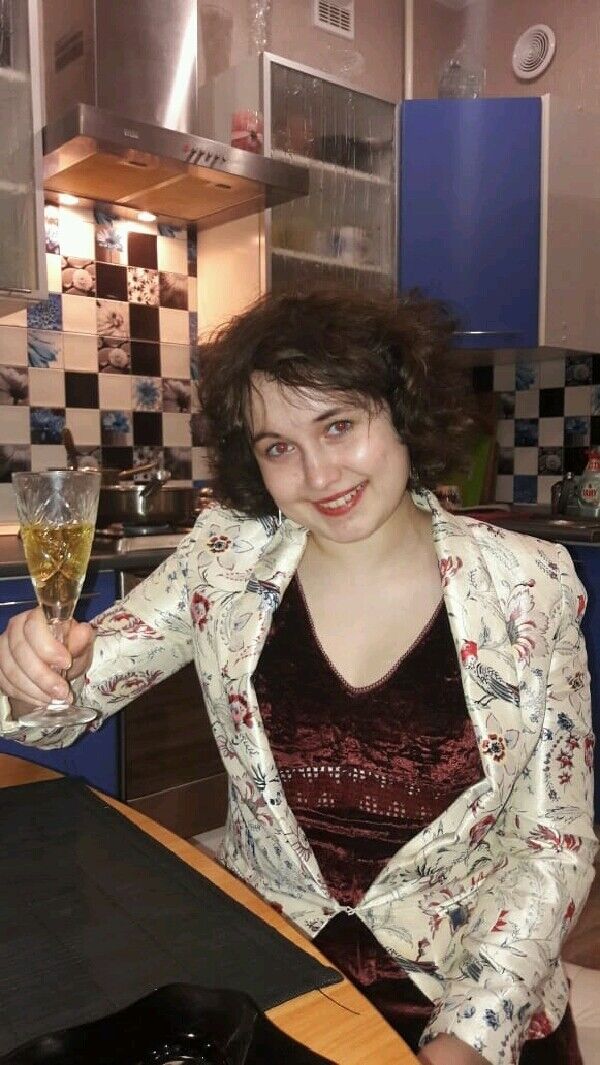  -,   Elena, 26 ,  