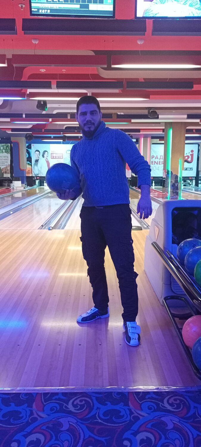  ,   Danik, 33 ,   c 