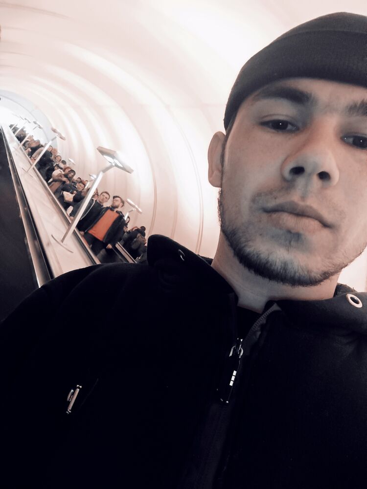  ,   Komiljon, 24 ,   ,   