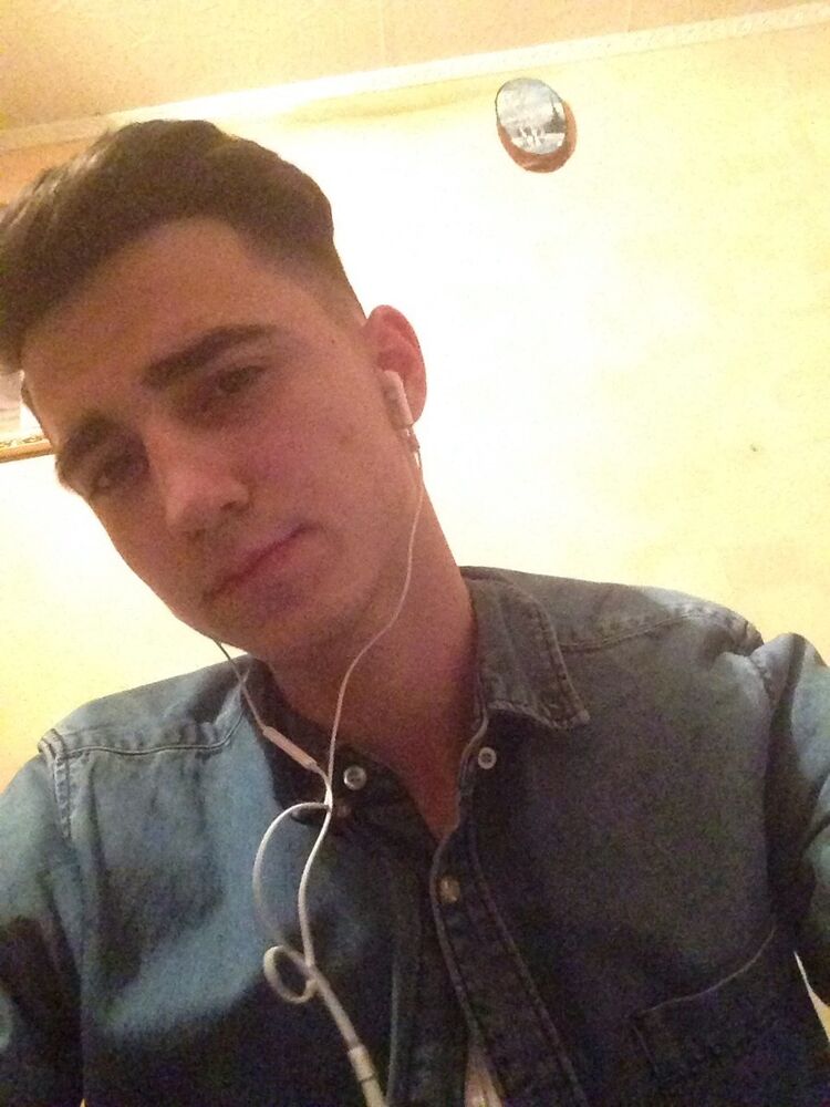  9981412  David, 28 ,    