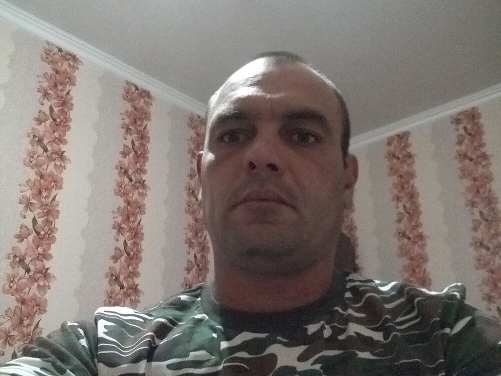  20242572  Alex, 41 ,    
