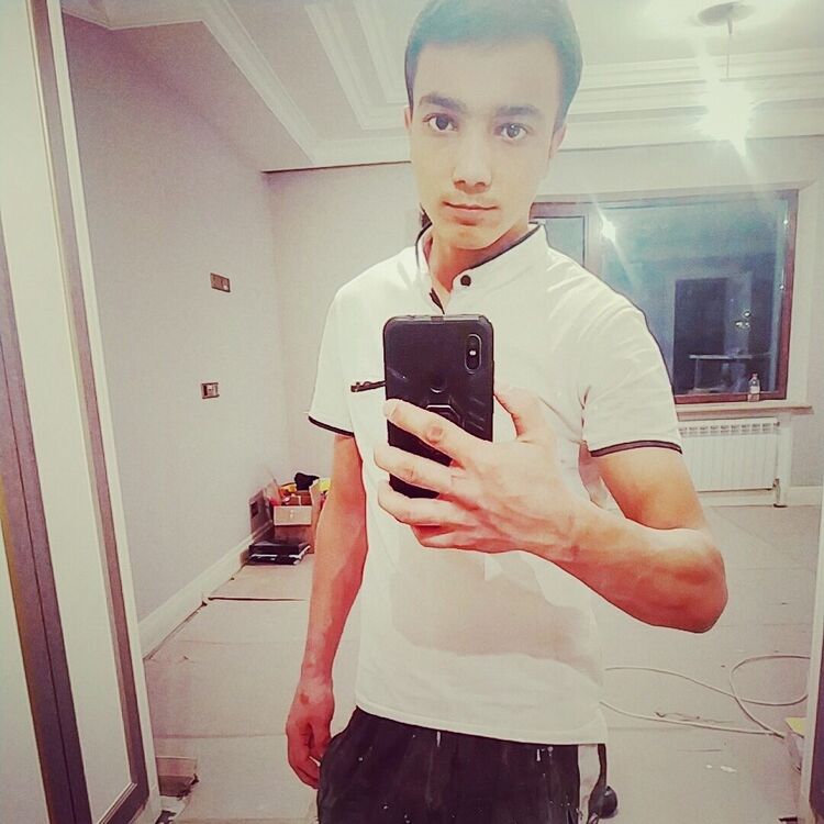  40761082  Asadbek, 26 ,    