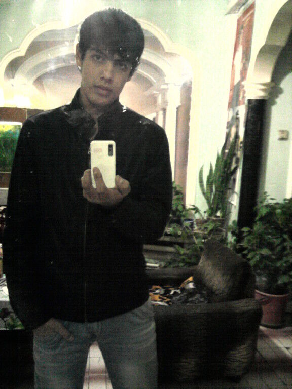  ,   Shava bad, 32 ,   , 